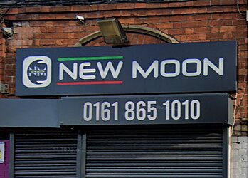 Trafford taxis New Moon image 1