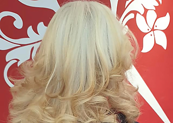 Nubelle's Unisex HAIR SALON