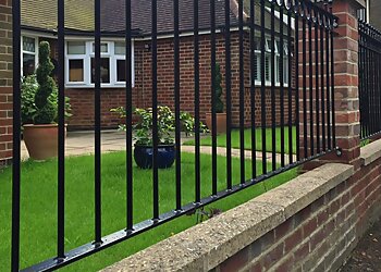 Oakfield UK Fencing Peterborough
