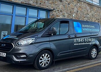 Cornwall window cleaners Oliver Evans Window Cleaning image 1