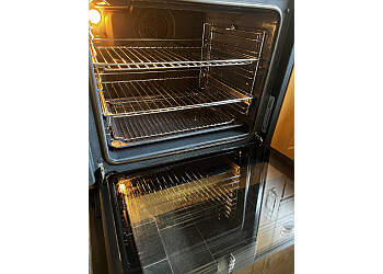 Oven Cura Cleaning