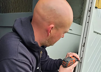 PAD-LOCKS Locksmiths PAD-LOCKS Locksmiths