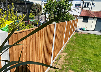 PL Fencing and Landscaping