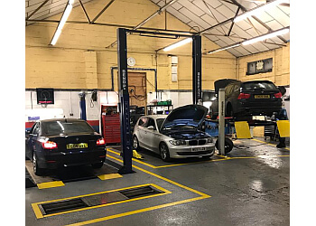 3 Best Car Garages in Gloucester, UK - ThreeBestRated