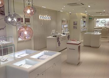 Pandora Chelmsford