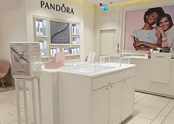 Pandora Birkenhead