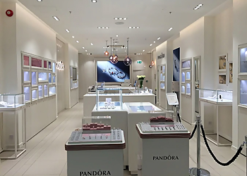 Pandora Northampton