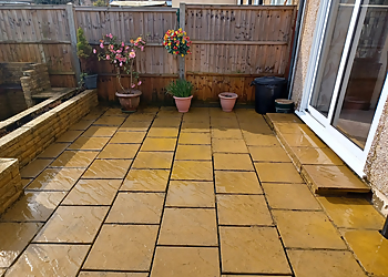 Paul's Gardening & Fencing