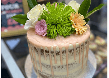 NEWCASTLE UPON TYNE CAKES | WEDDING CAKES NEWCASTLE UPON TYNE | BIRTHDAY  CAKES | CAKE STANDS | WEDDING TOPPERS