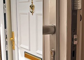 Peter Corti 24 hr* Locksmiths St Albans