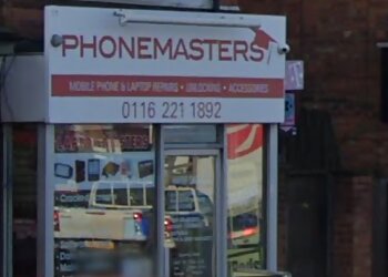 Charnwood cell phone repair Phone Masters  image 1