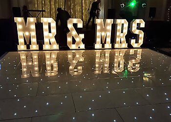 Pipinghot Weddings & Events