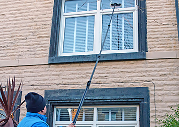 Preen & Clean Blackburn