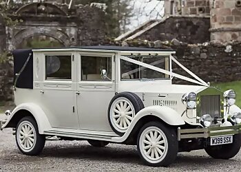 Highland wedding cars Premier Carriage Wedding Cars image 1