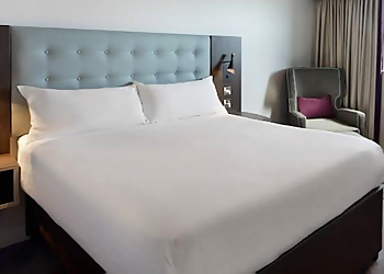 Premier Inn Colchester Town Centre (Castle) hotel