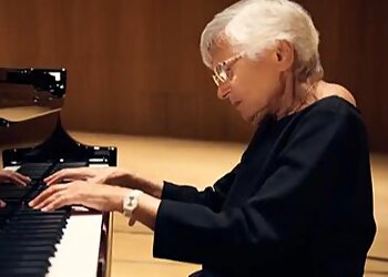 Professional Piano Lessons