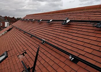 Calderdale roofing contractors Pyramid Roofing Ltd. image 1