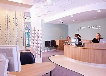 Specsavers Opticians Newcastleupontyne Specsavers Uk