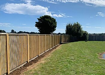 Canterbury fencing contractors Quinney's Fencing & Sectional Buildings image 1