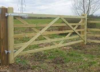 R G Fencing Ltd