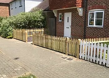 3 Best Fencing Contractors in Maidstone, UK - Expert Recommendations