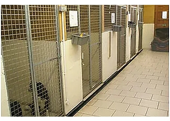 Red Oaks Farm Kennels & Cattery Ltd.