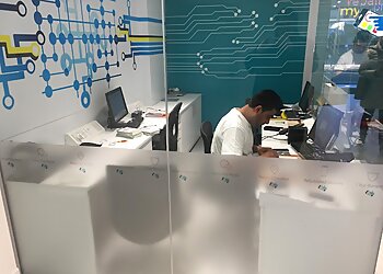 3 Best Cell Phone Repair in Oxford, UK - Expert Recommendations