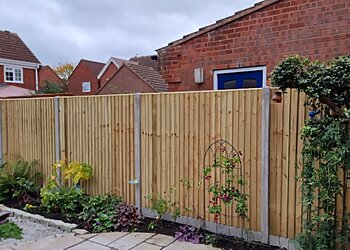 Aylesbury Vale fencing contractors Revive Fencing & Gates image 1