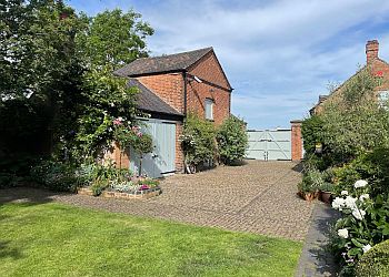 Robert Davies Architects