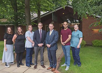 Robert Winterton, MBBS, BMedSci, MRCS (Eng), MPhil, FRCS(Plast), DipHandSurg