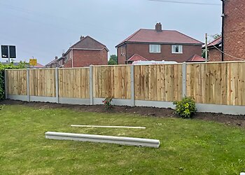 Newcastle Upon Tyne fencing contractors S J Purvis Fencing Contractors image 1