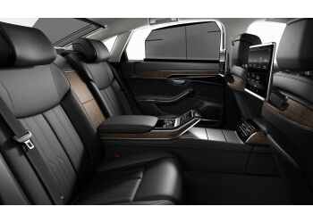 S Line Taxis Grantham