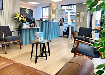 Select Dental and Denture Centre