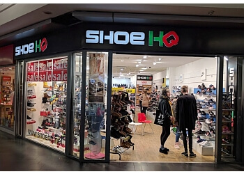 shops that sell boots