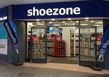 Blackpool shoe shops Shoe Zone Blackpool image 1