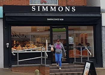 Simmons Luton