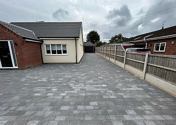 Simons Landscaping Ltd