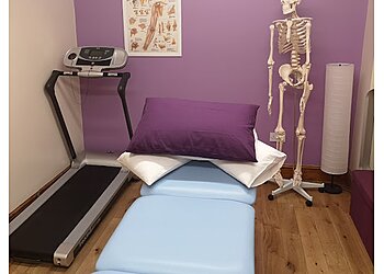 3 Best Physiotherapists In Newport, UK - Expert Recommendations