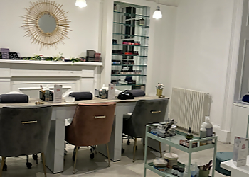 Sleeping Beauty Salon