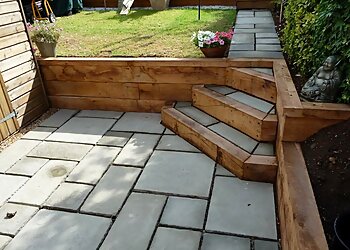 Smileys Tree Work and Landscaping