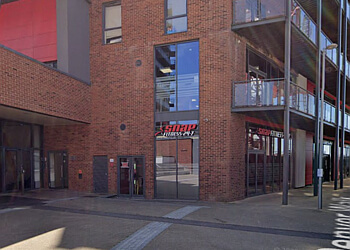 Southampton gyms Snap Fitness Southampton Woolston image 1