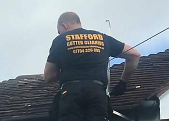 Stafford gutter cleaners Stafford Gutter Cleaning  image 1