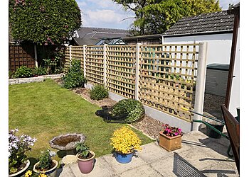 Bournemouth fencing contractors Stuarts Fencing & Landscaping image 1