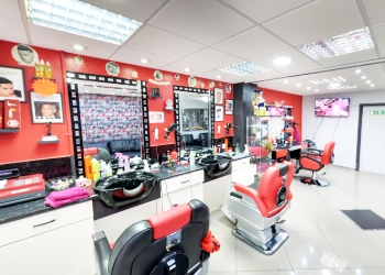 3 Best Barbers in Swindon, UK - Expert Recommendations