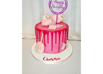 3 Best Cake Makers in South Lanarkshire, UK - Expert Recommendations