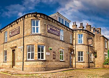 The Cedar Tree Bar & Grill