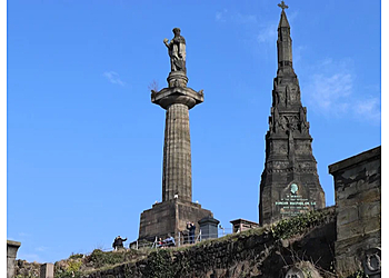 The Glasgow Necropolis The Glasgow Necropolis