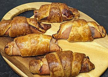 The Mad Batter Bakery & Coffee Shop