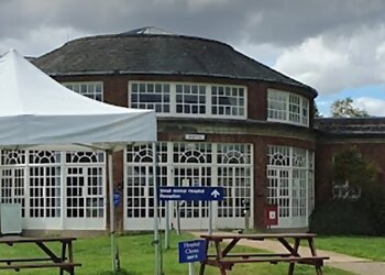 Cambridge vets  The Queen's Veterinary School Hospital image 1