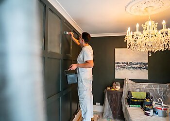 3 Best Painters and Decorators in Portsmouth, UK - Expert Recommendations